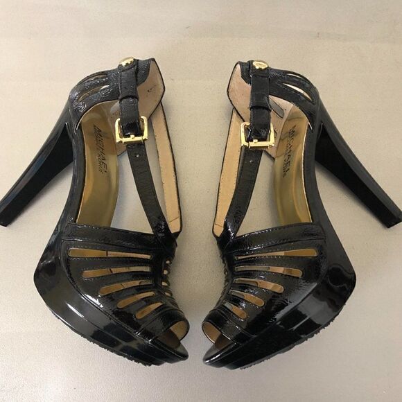 ‎Michael Kors Black Patent Leather Platform Sandals - Picture 7 of 16